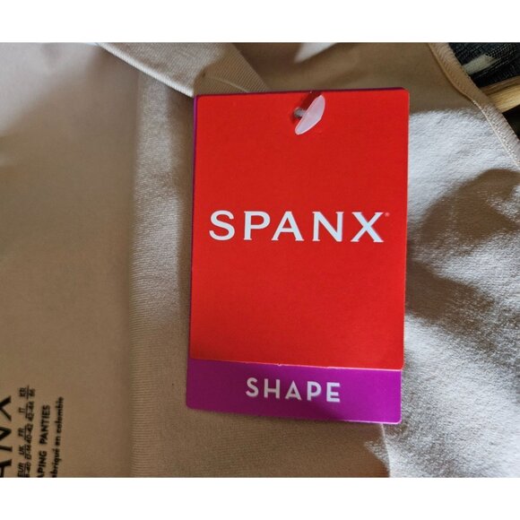 Spanx Everyday Shaping Panties Seamless Thong Core Control Shapewear Womens M - Picture 4 of 7